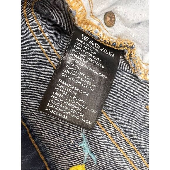 Urban Outfitters BDG Women’s 27 Denim Shorts Distressed Floral Dark Wash - Picture 8 of 8